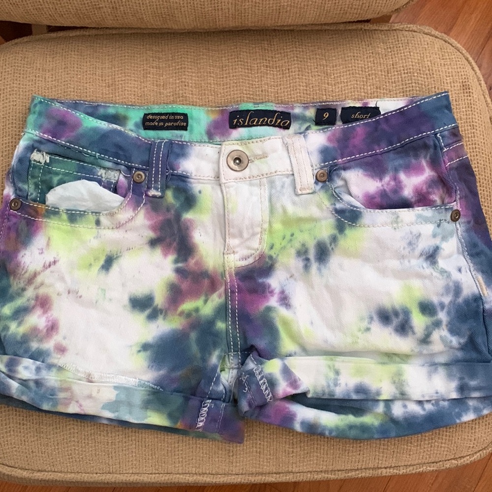 Islandia tie dye shorts